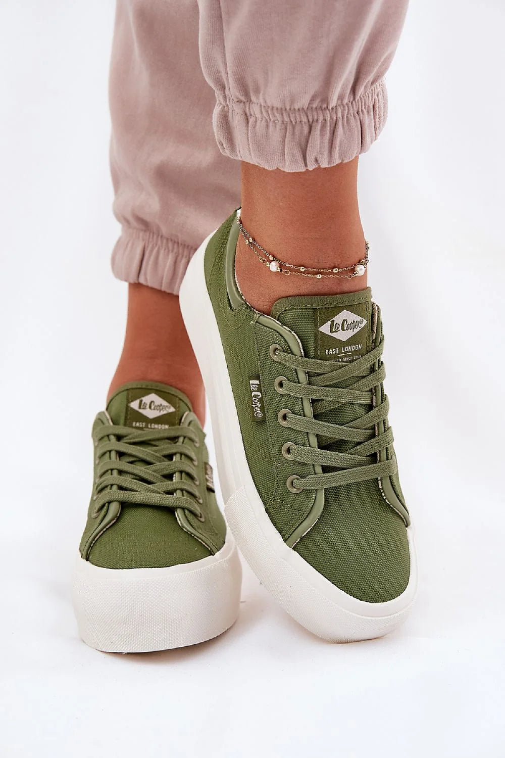 Baskets pour femmes Lee Cooper Step in style basses plateforme olive textile confortable mode décontractée