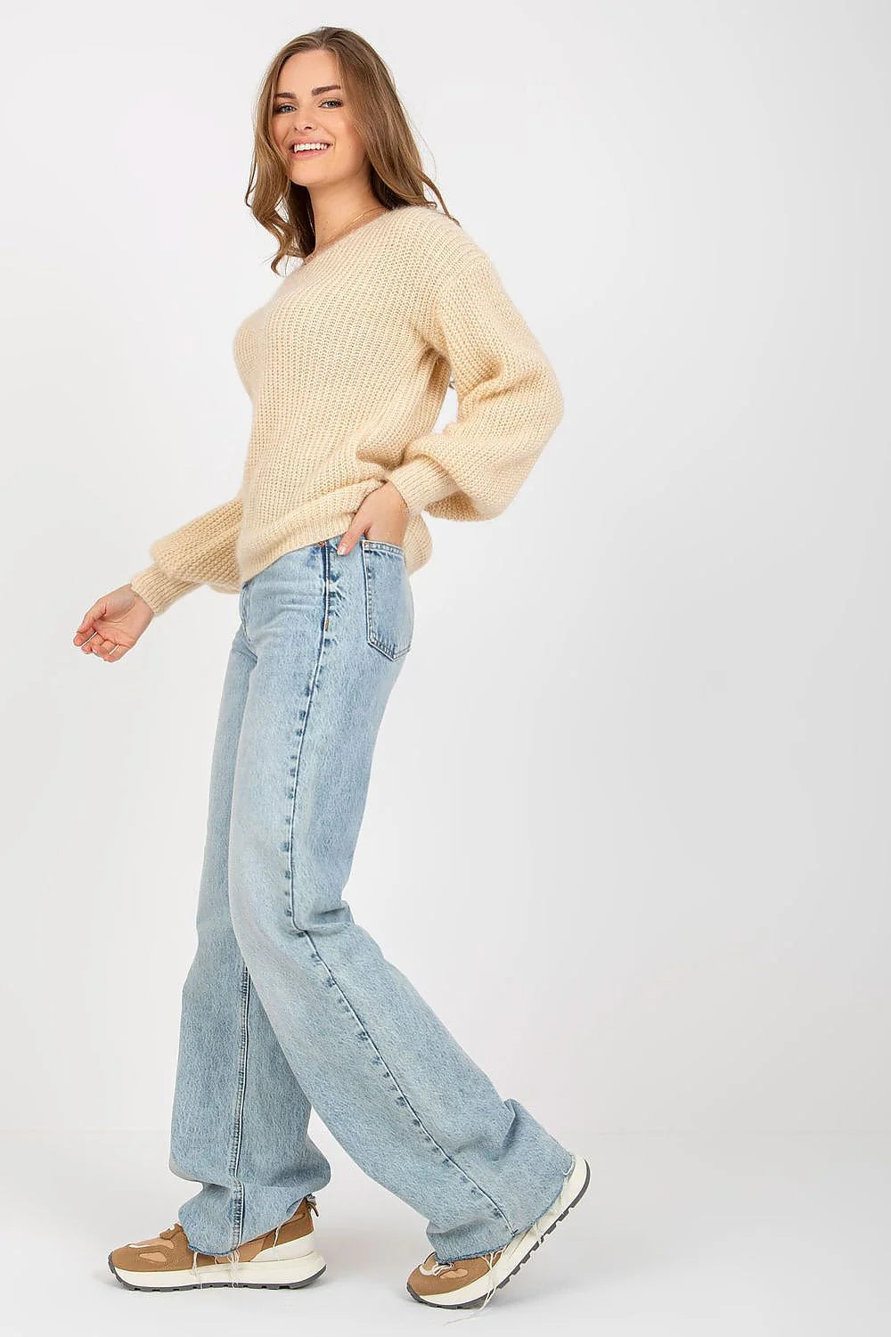 Pull pour femme Chandail Och Bella manches longues col rond style casual matières douces couleur beige