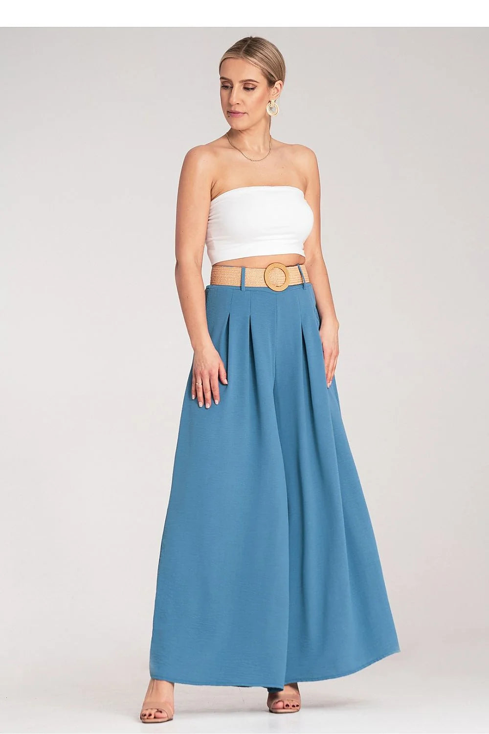 Pantalon femme large taille haute ceinture tressée polyester bleu ciel coupe ample plis détails élégants mode été 2023