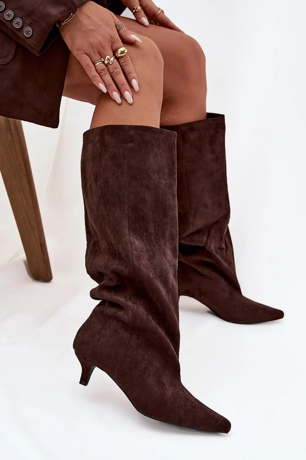 bottes hautes femme daim écologique marron chocolat slouch effet froncé bout pointu talon kitten confortable élégantes