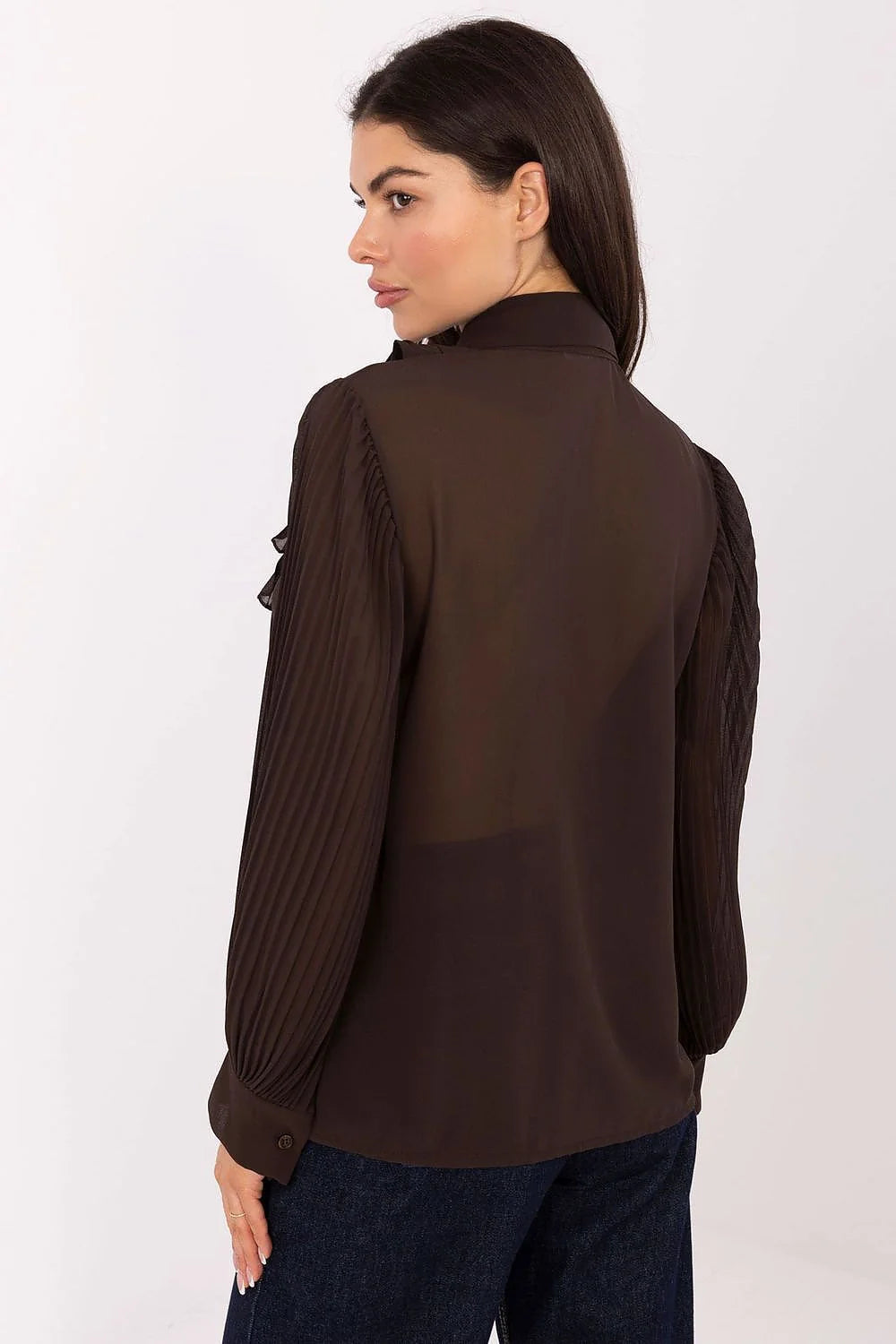 chemise femme manches longues plissées lavallière nouée jabot volants chiffon marron foncé semi transparent fluide légère stretch confortable boutonnée élégante