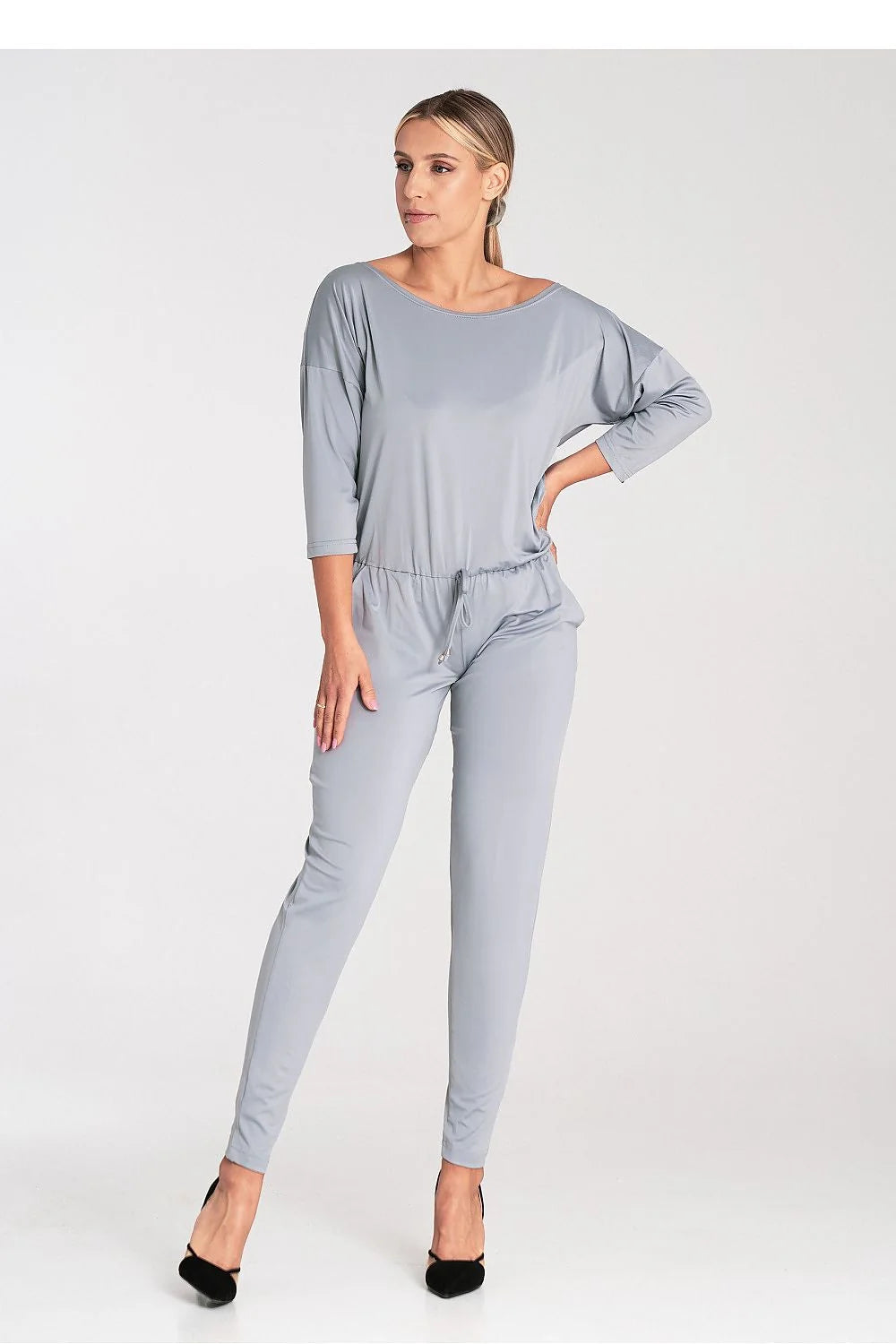 combinaison femme moderne épurée polyester elasthane jersey extensible coupe fluide ajustée col bateau manches troisquarts taille ajustable cordon coulissant gris