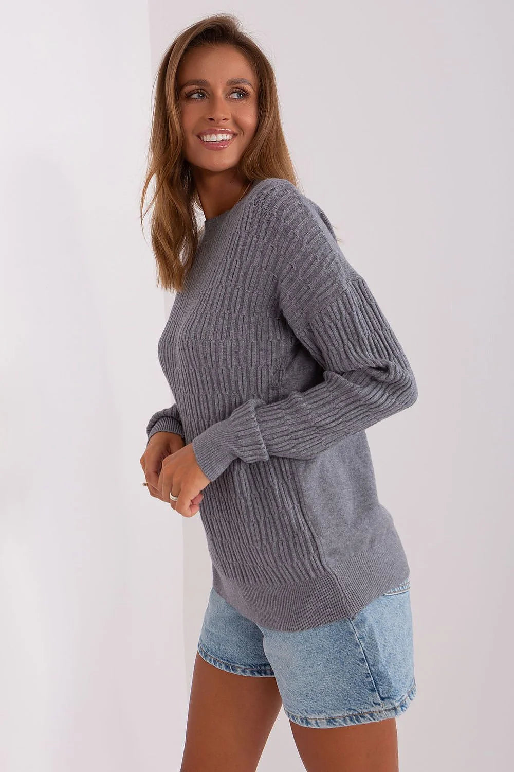 pull femme gris maille côtelée col rond manches longues épaules tombantes oversize tricot miépais texture verticale