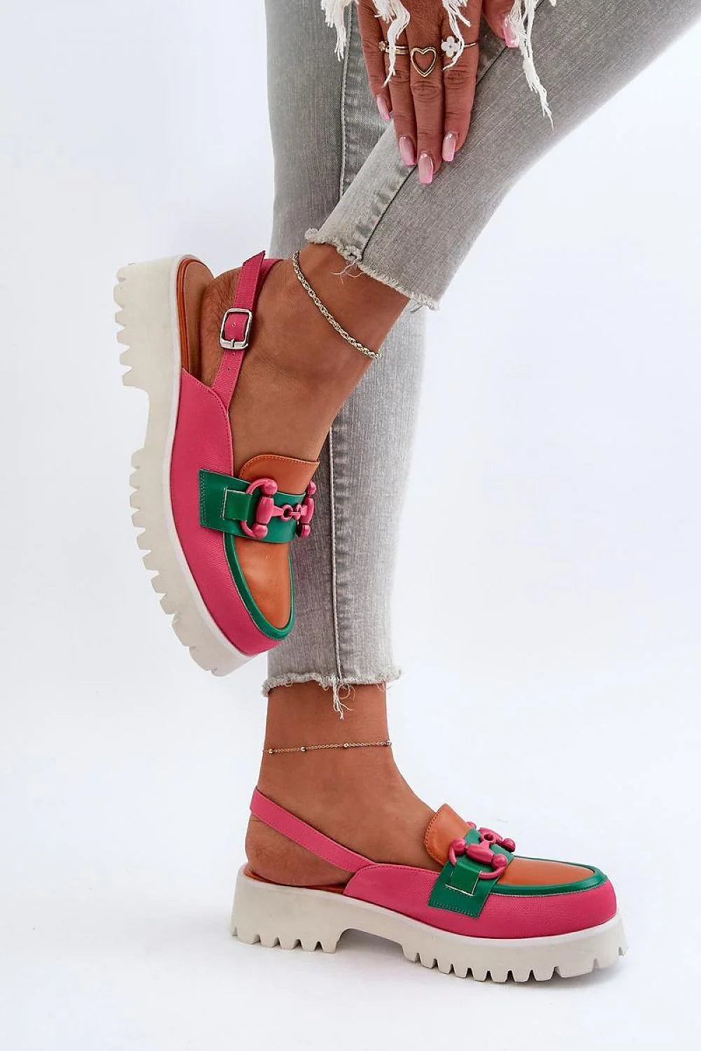 Sandales plateforme talon carré cuir artificiel coloris vives rose vert beige femmes été 2023 style rétro années 70