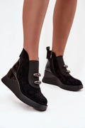bottines femme faux daim noir plateforme talon compensé empiècements élastiques boutons métalliques fermeture latérale contrefort verni semelle antidérapante confortable urbaine