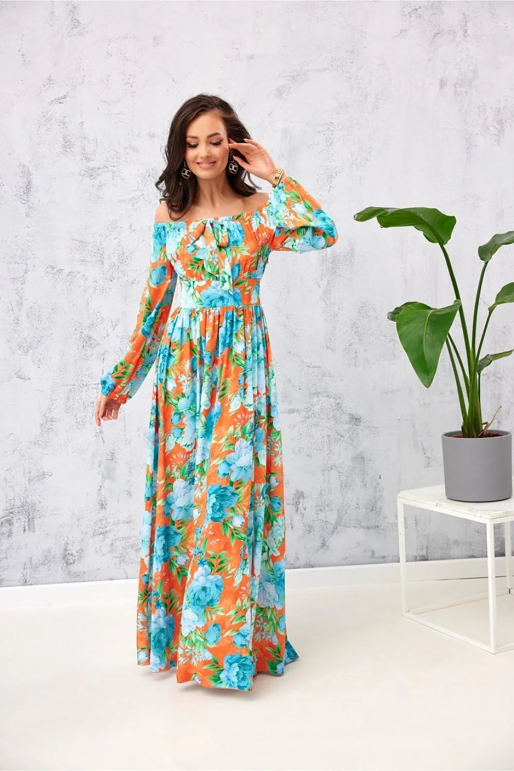 Robe de jour Roco Fashion longue bohème romantique imprimé floral tropical orange bleu vert Bardot manches longues épaules ouvertes ceinture ajustable femme