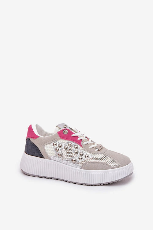 Baskets femmes style urbain coupe basse matelassée cuir synthétique maille blanche rose vif accents métalliques