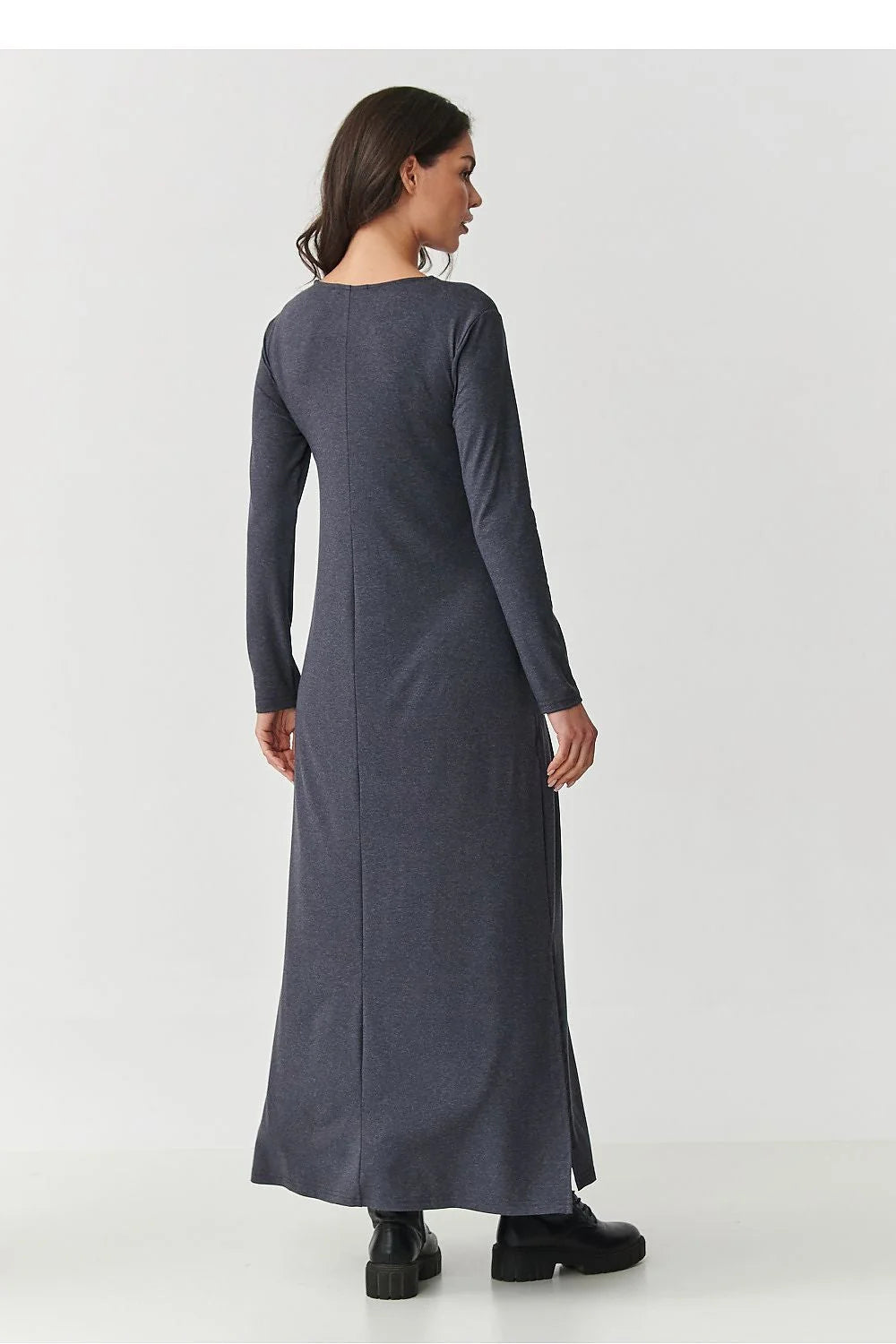 robe maxi viscose élasthanne fluide confortable respirante manches longues encolure ronde taille nouée fentes latérales discrètes coupe cintrée polyvalente chic