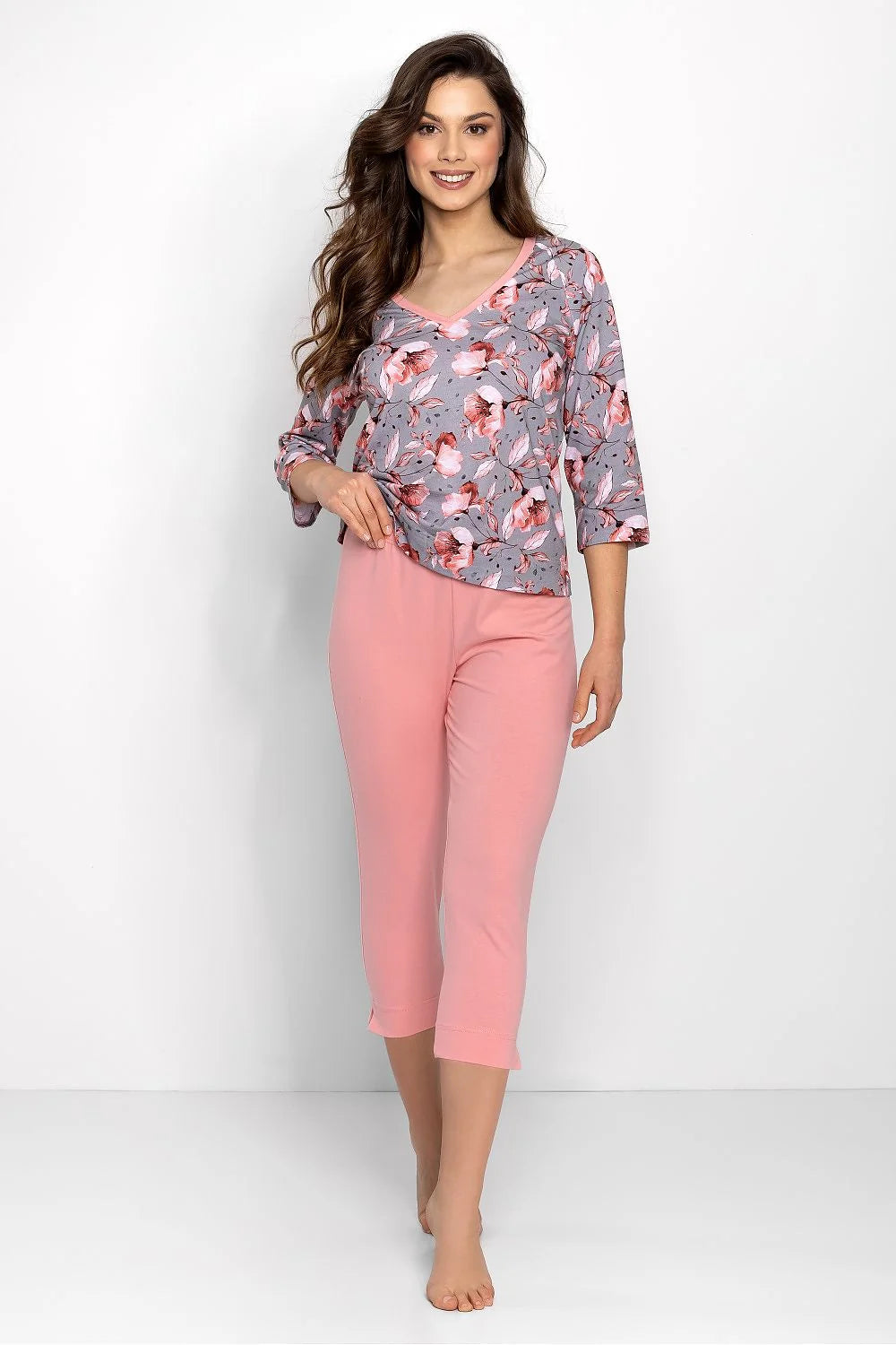 pyjama femme élégant floral gris rose blouse manches troisquarts encolure V pantacourt capri taille élastique jersey doux extensible coupe ample