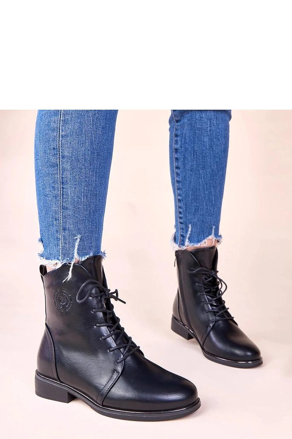bottines femme montantes noires lacets zip intérieur doublées Eladia Gemre cuir synthétique talon bloc bas bout rond coutures