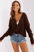 Cardigan maille pour femme design moderne élégant couleur marron foncé motif losanges matériau acrylique doux longueur standard manches longues encolure cœur boutons larges