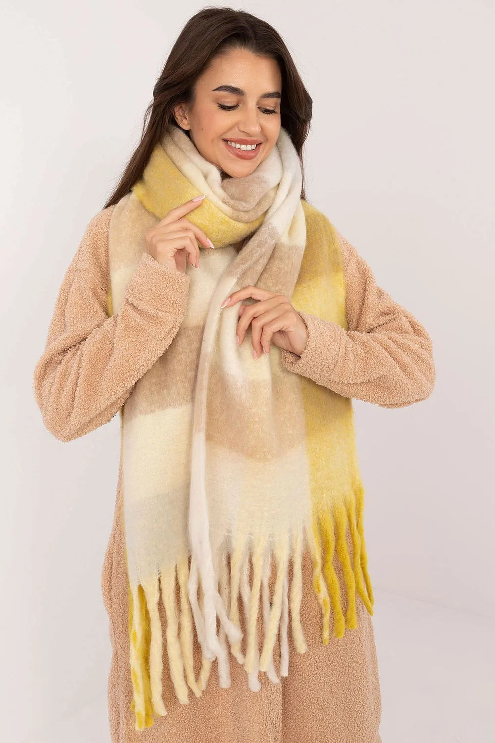 Écharpe à carreaux pour femmes en polyester doux longue épaisse chaleureuse franges beige crème jaune moutarde automne hiver