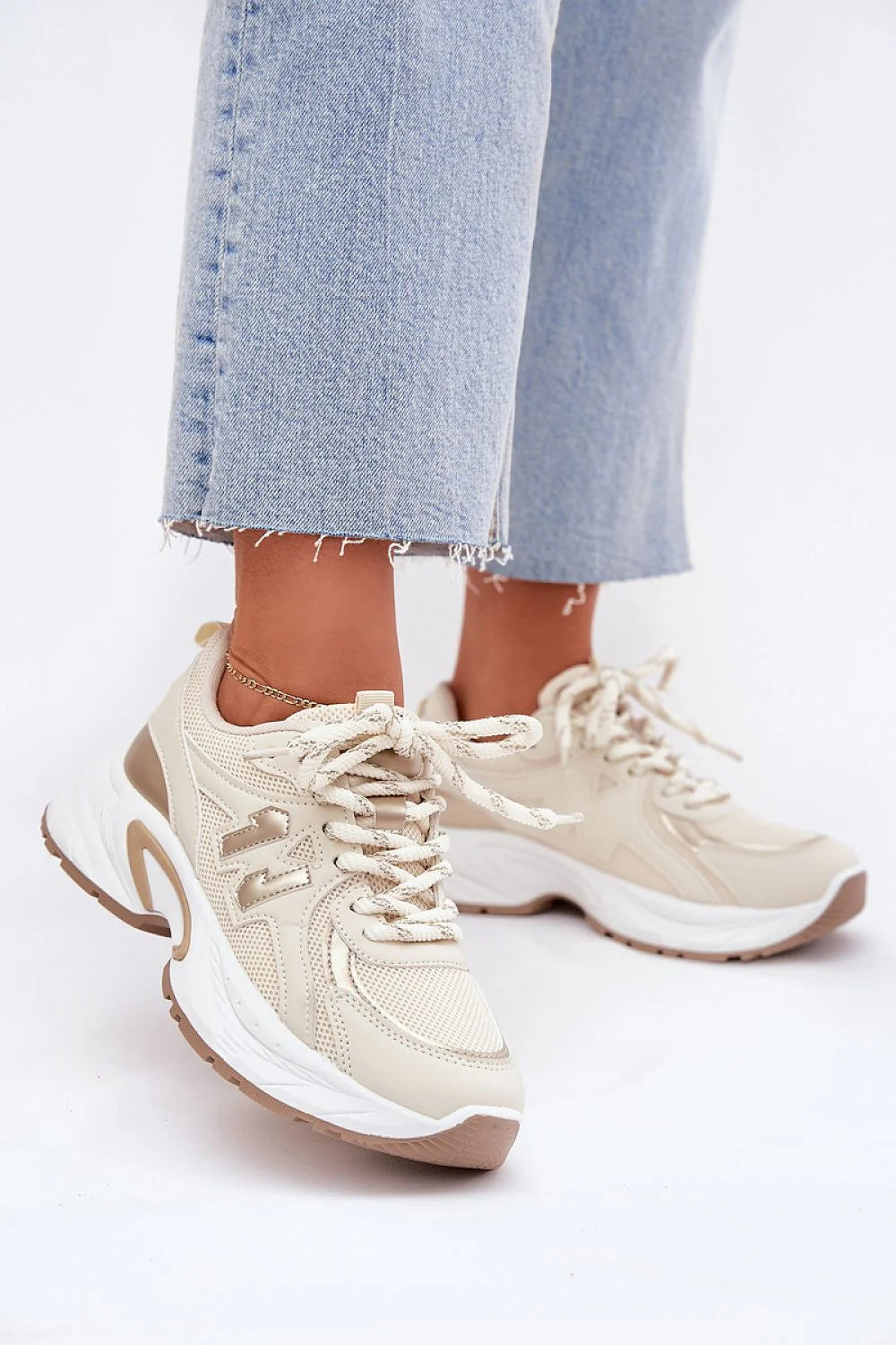 baskets chunky femme beige crème mesh respirant empiècements similicuir lacets brillants mousse amovible semelle plateforme épaisse gomme amorti col rembourré