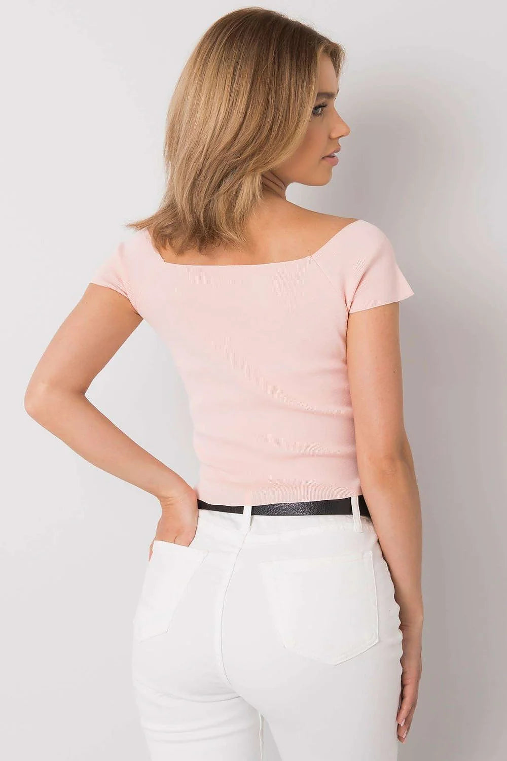 chemisier Calben croptop manches courtes encolure ronde moderne décontracté ajustée coton élasthanne côtelée douceur rose pâle silhouette féminine