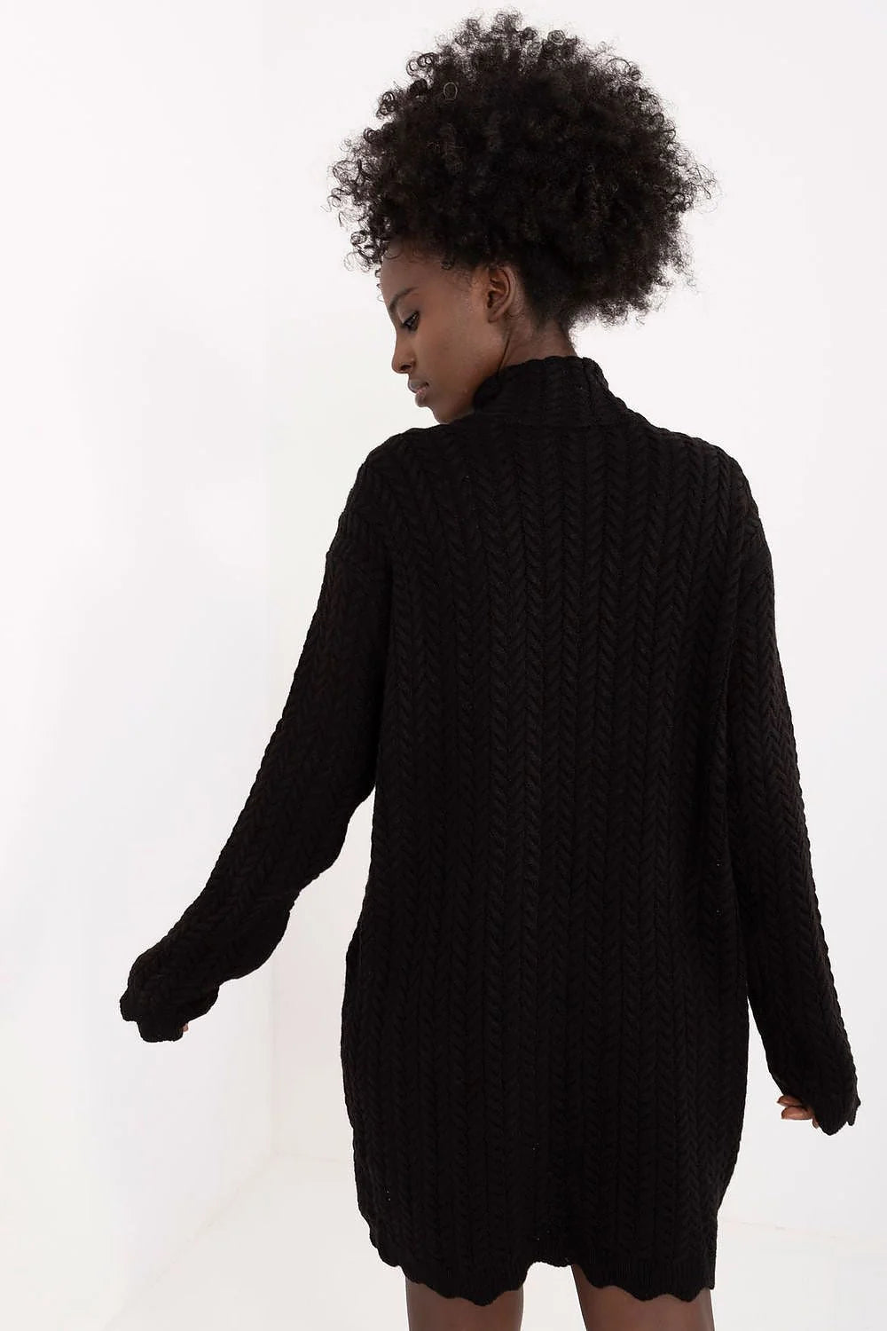Robe pull maille torsadée noire femme tricot épais manches longues col roulé style cosy hiver