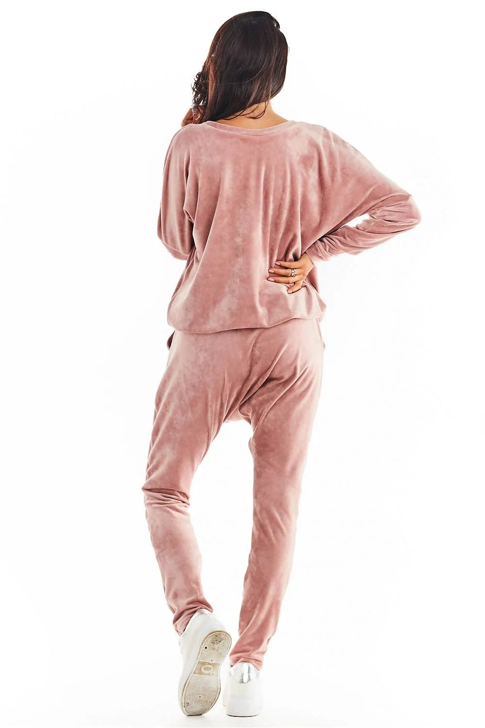 Pantalon survêtement femme en velours noir confortable style athleisure moderne pour look décontracté chic