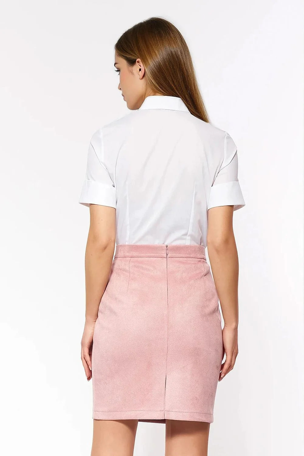 chemise manches courtes femme col pointu plastron plissé boutonné popeline légère coupe ajustée bureau chic coton majoritaire confortable élégante