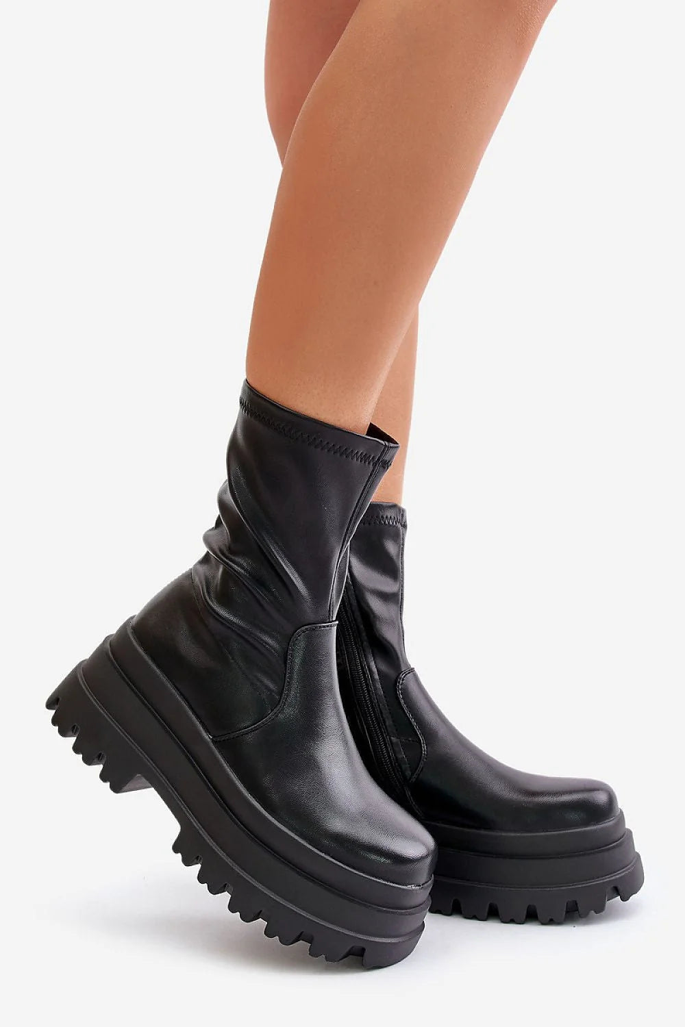 Bottines femmes style moderne audacieux cuir artificiel noir zip latéral semelle massive plateforme 6 cm