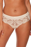 Culotte brésilienne féminine en dentelle florale beige avec nœud décoratif coupe classique confort élastique maintien doux