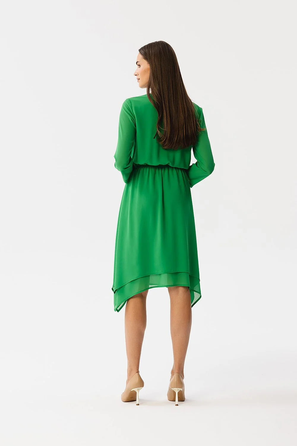 Robe de cocktail élégante pour femme en mousseline verte, style moderne, ourlet asymétrique, manches 3/4, taille ajustable, polyvalente pour soirée ou événement formel