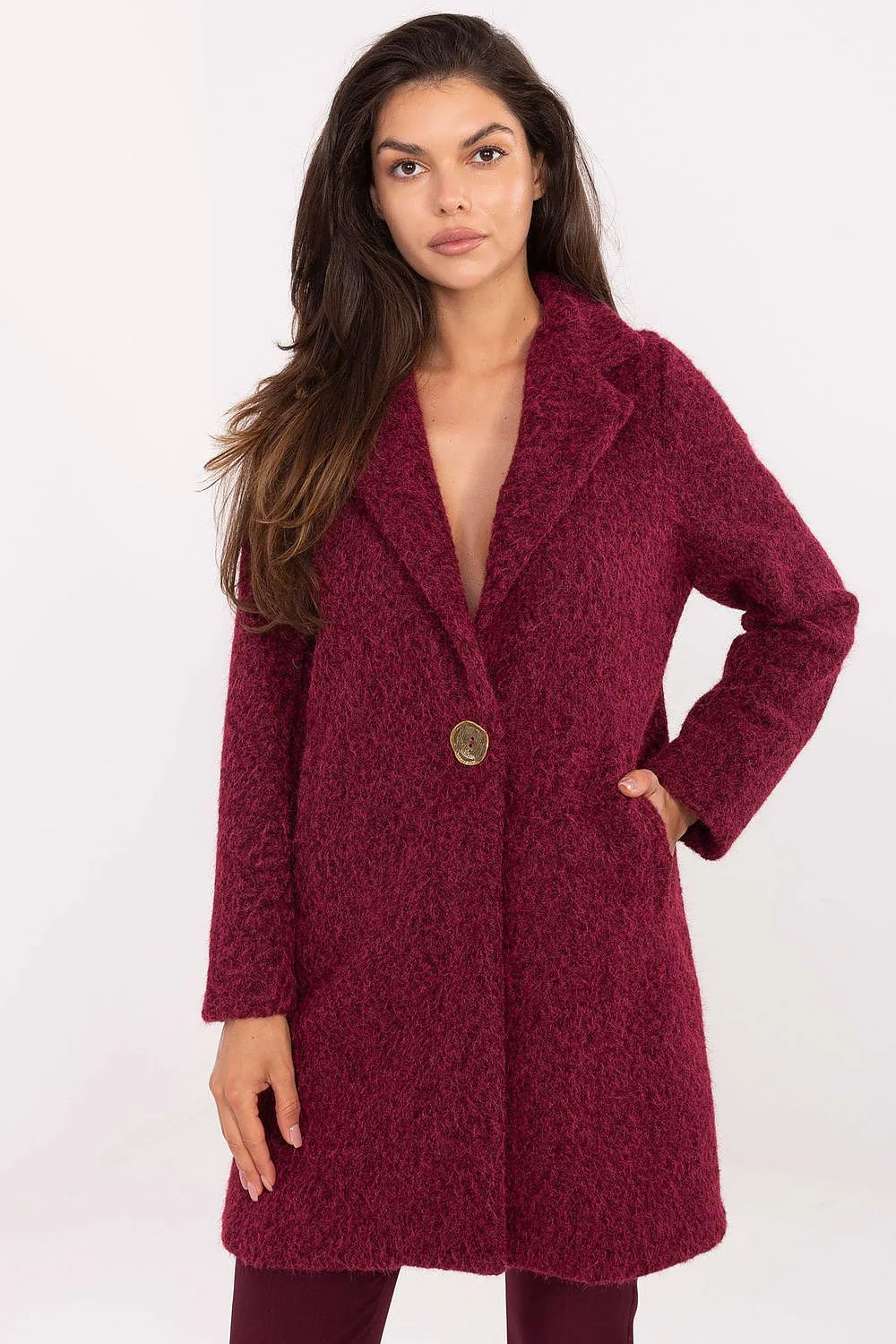 manteau femme bordeaux mi cuisses laine bouclée col tailleur boutonnage bouton doré oversize manches longues poches doublure automne hiver