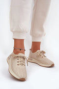 baskets basses femme cuir naturel beige perforée respirante lacets plats oeillets métalliques dorés semelle gomme crantée talon compensé confort quotidien