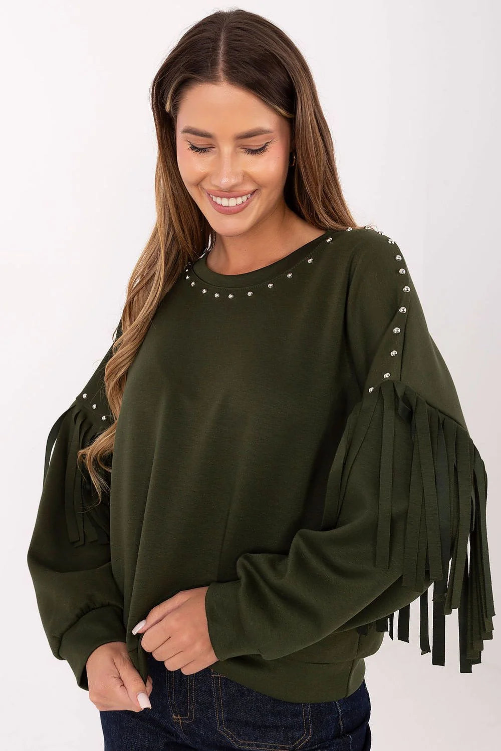 sweatshirt femme oversize olive col rond maille molletonnée viscose polyester doux confortable manches longues franges spectaculaires clous argentés bord cote
