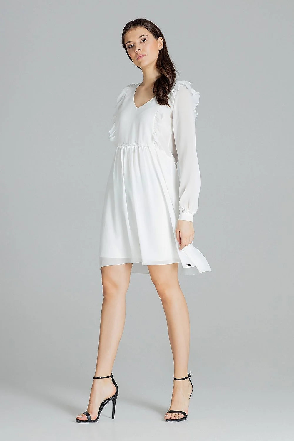 robe cocktail mousseline blanche manches longues volants coupe midi ajustable ceinture intégrée col V décolleté romantique fluide doublure opacité élégante