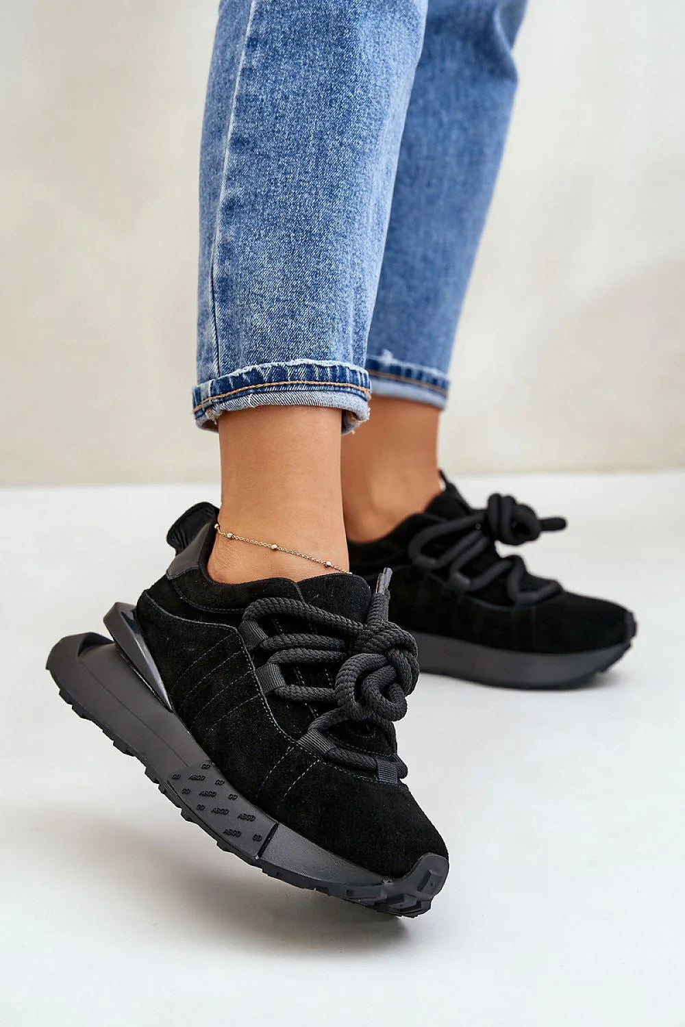 Chaussures de sport Step in style pour femmes, baskets modernes en daim naturel, style urbain, confort maximal, semelle épaisse, lacets épais, look décontracté, mode quotidienne
