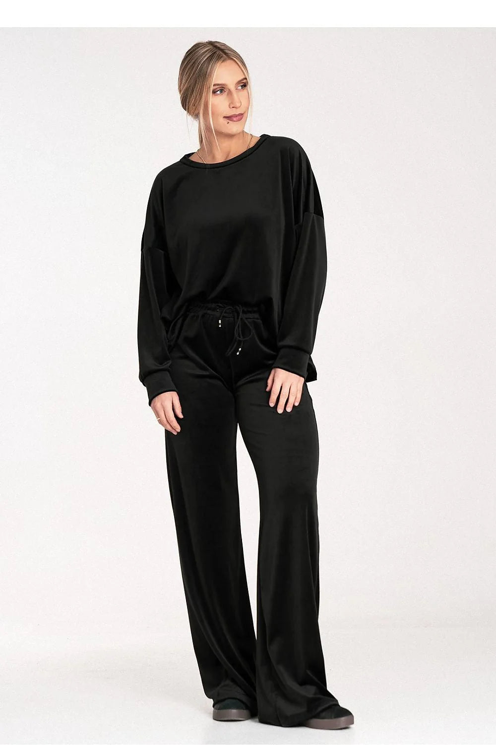 ensemble lounge femme velours noir satiné oversize manches longues pantalon large taille élastique cordon poches latérales longueur pleine cosy chic