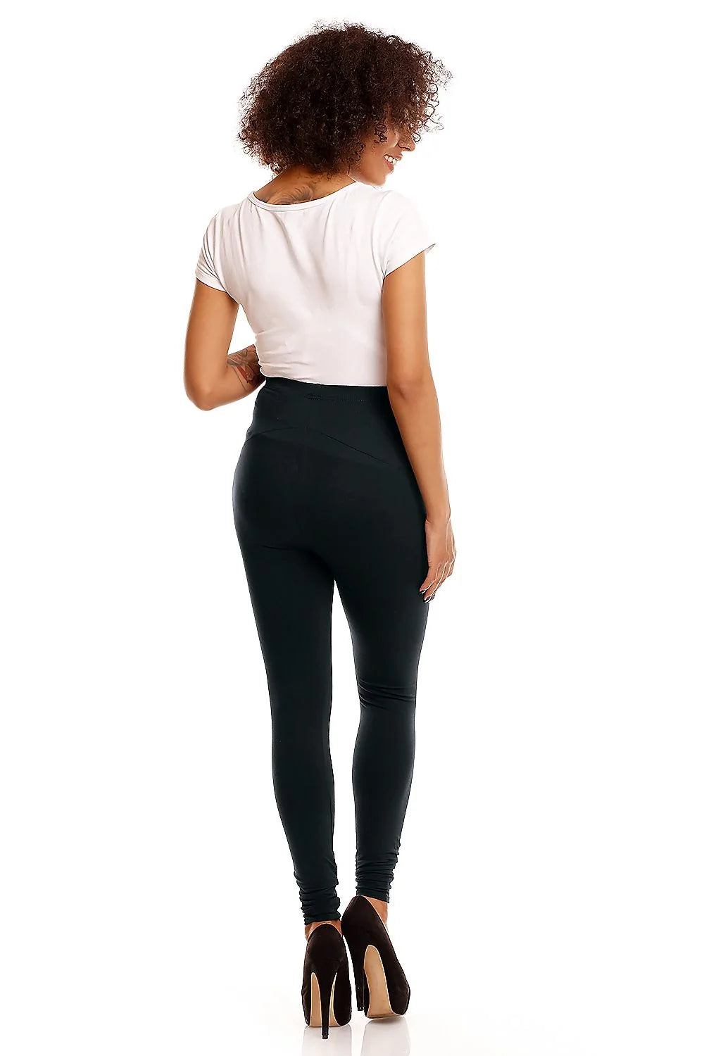 Ensemble maternité confortable t-shirt blanc leggings gris tailles hautes maternité style moderne élégant femmes enceintes matériaux doux haute qualité