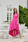 Robe de soirée asymétrique longue couleur rose vif en satin fluide style moderne épaules plissées taille ajustable femme