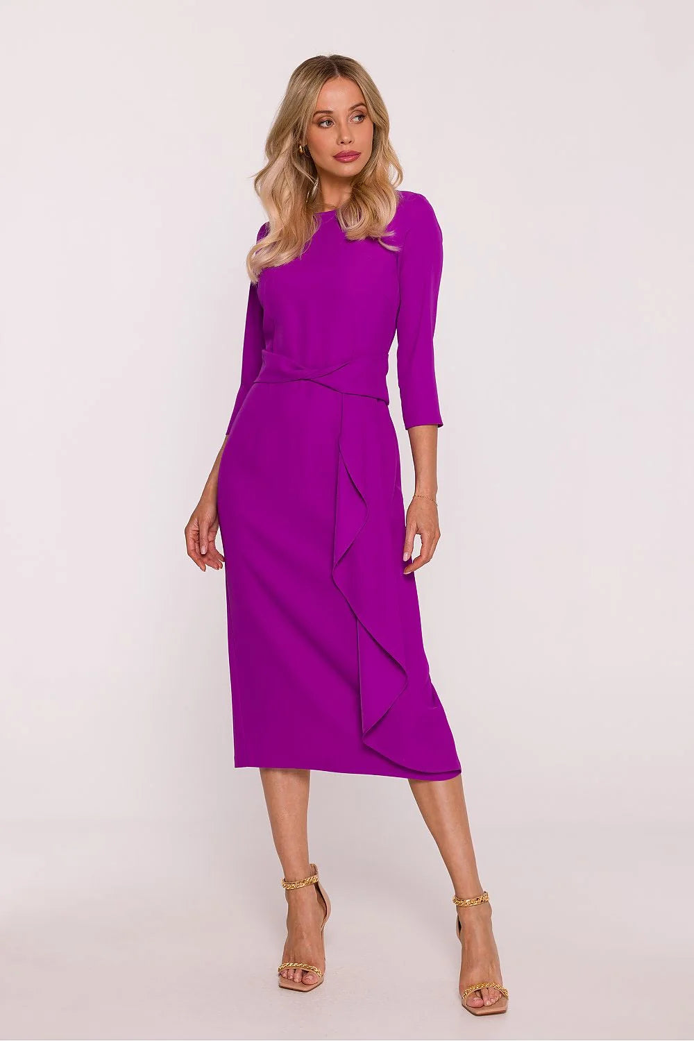 robe soirée cocktail midi manches trois quarts encolure ronde ajustée taille marquée drapé noué volant asymétrique cascade fuchsia brillante polonaise