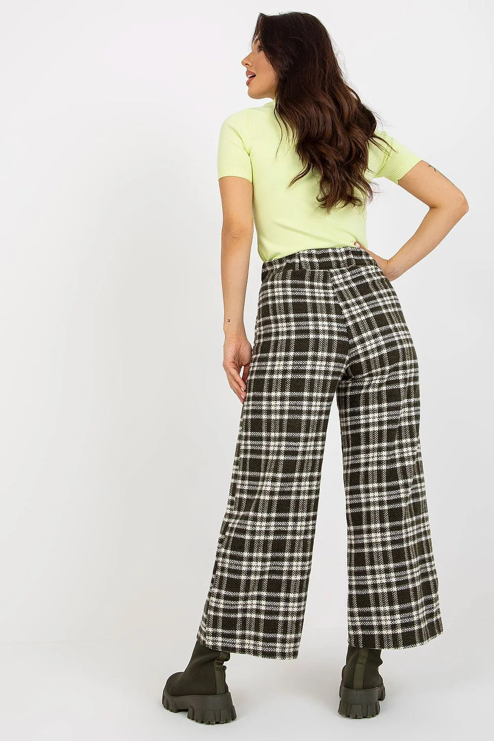 Pantalon femme Lakerta en laine 100% carreaux noir et blanc haute taille large coupe style classique occasion décontractée et professionnelle