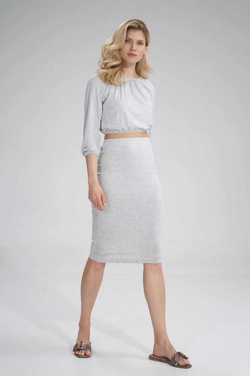 Chemisier en viscose élasthanne fluide kaki élégant manches longues encolure bateau pour femme moderne