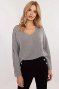 Chandail élégant pour femme longues manches en V maille douce stretchy gris noir pantalon chic moderne