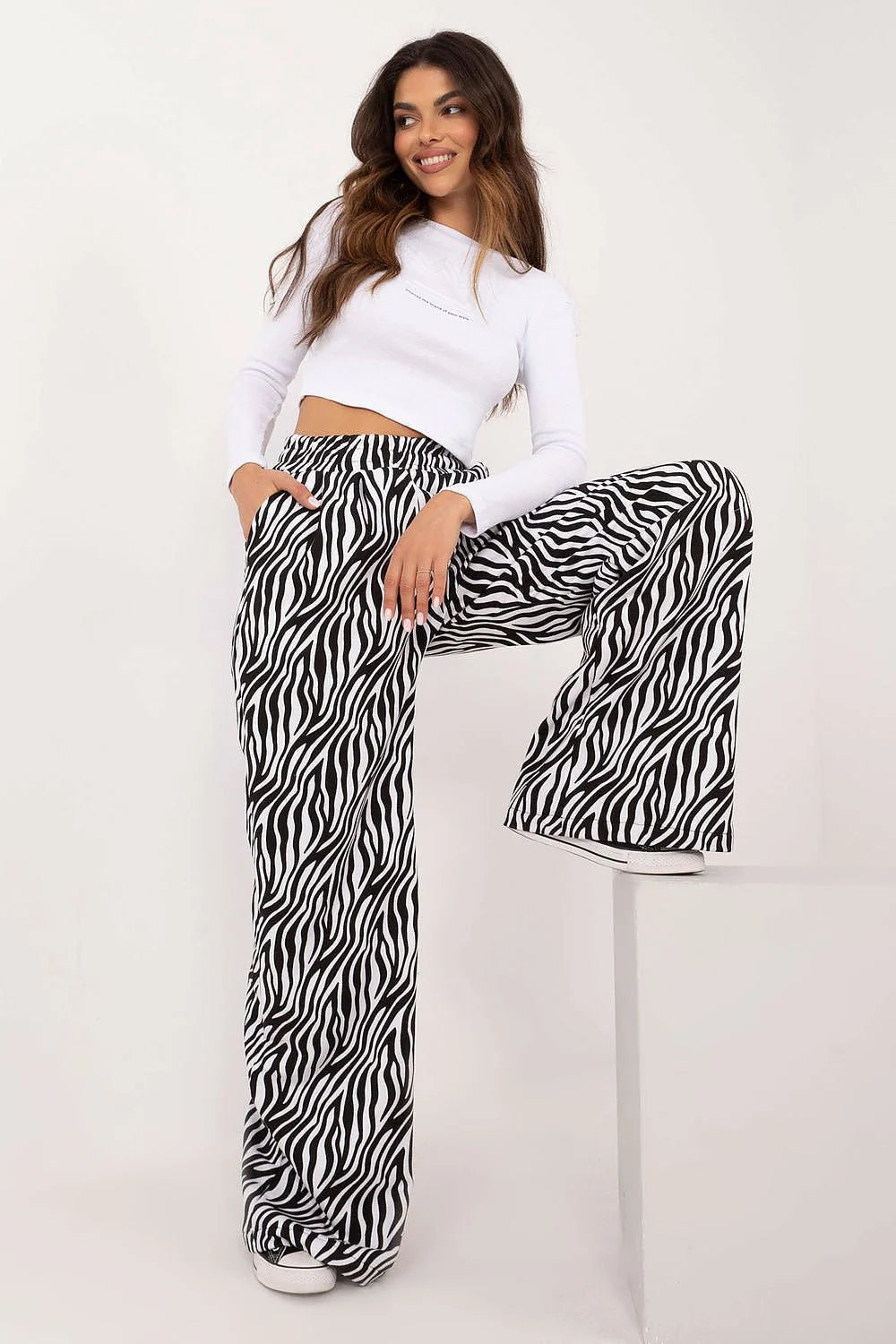 Ensemble femmes crop top manches longues pantalon taille haute motif zébré style décontracté casual-chic