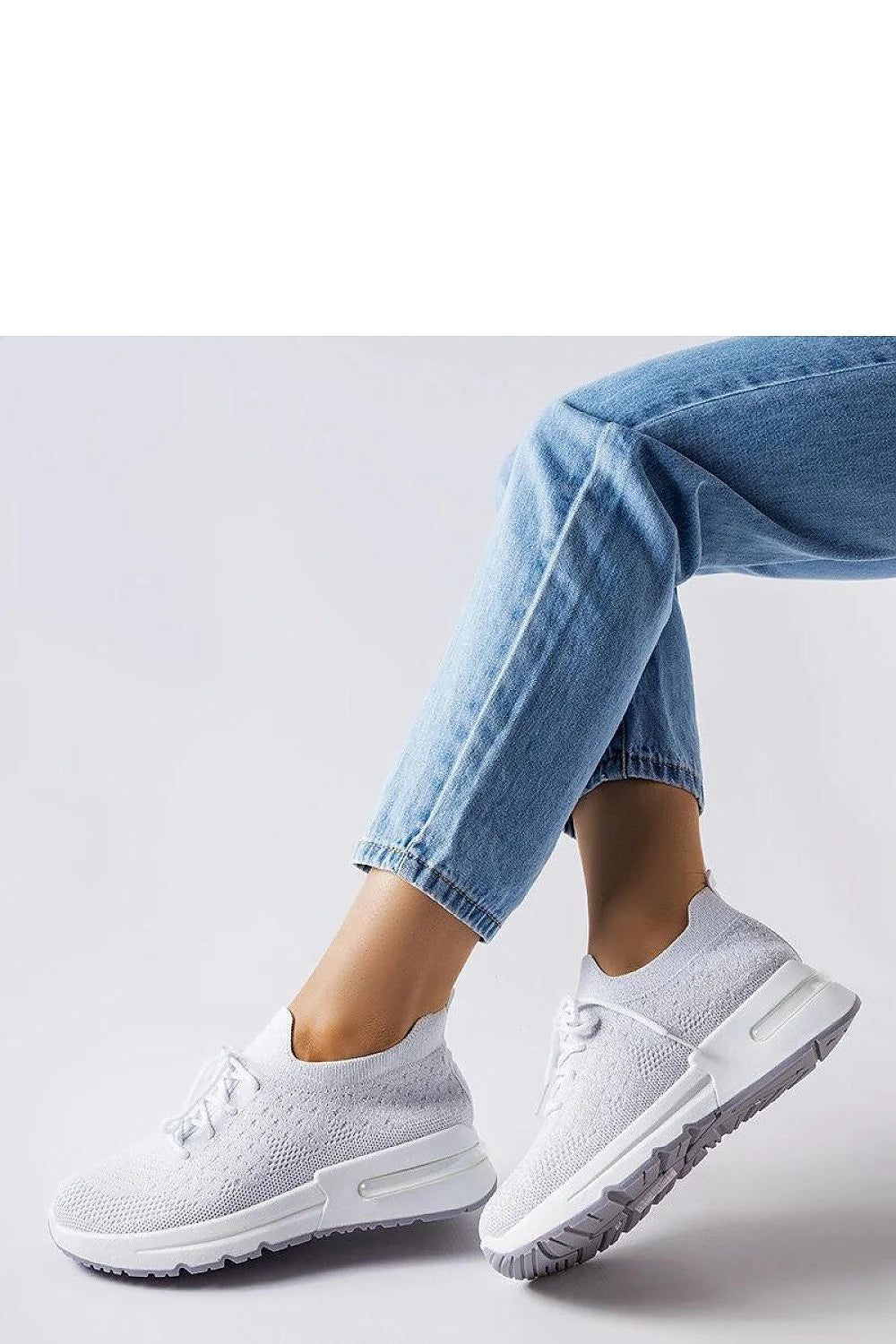 Chaussures de sport femmes design moderne maille blanc semelle amortie lacets fins tige basse elastique confortable style athlétique été