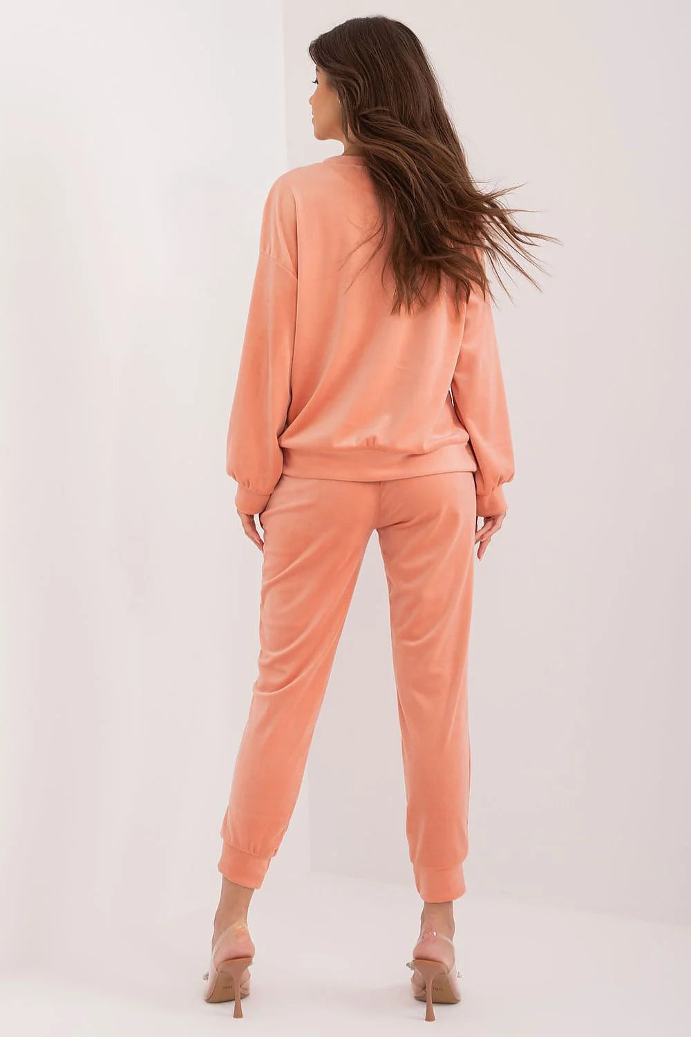 Ensemble Italy Moda pour femme en velours doux, style décontracté-chic, couleur pêche pastel, haut avec nœud décoratif, pantalon ajusté élastique à la cheville