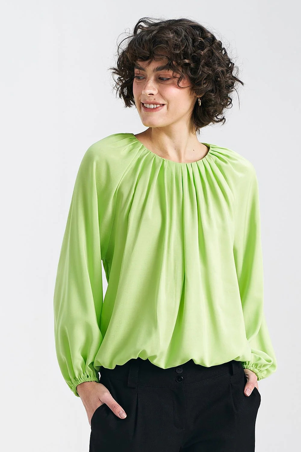 Chemisier Nife pour femme en viscose couleur citron vert coupe ample encolure ronde manches longues élastique poignets occasions多种