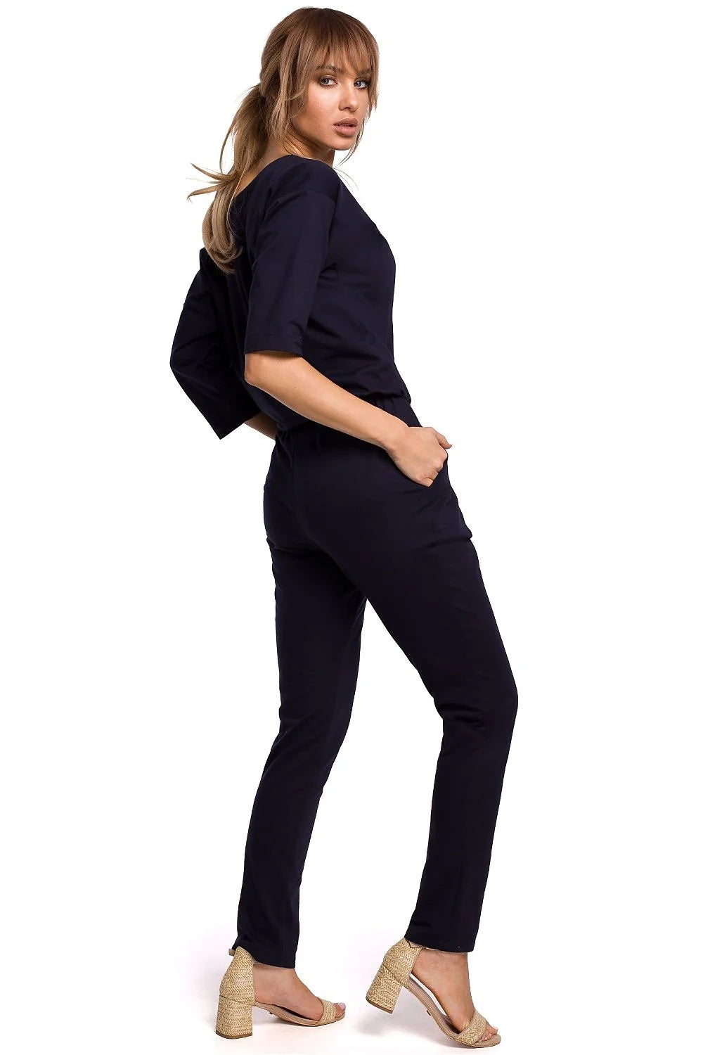 combinaison femme coton jersey gris clair décontractée chic élégante taille élastique manches trois quart épaule asymétrique poches latérales