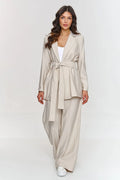Ensemble Makadamia blazer pantalon femme beige clair matière légère élégance moderne coupe fluide ceinture intégrée confort maximal