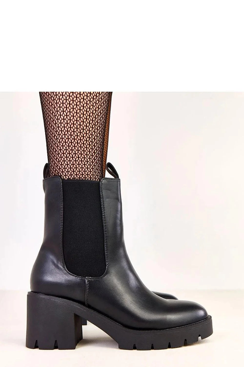 bottines femme chelsea talon bloc sept centimetres tige seize centimetres simili cuir doublure chaude semelle crantée