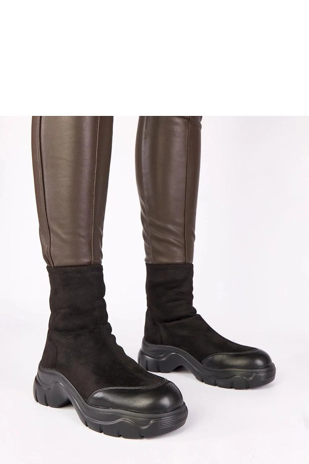 bottines mi mollet femme cuir suédé écologique noir plateforme 5cm semelle crantée bout rond tige ajustée