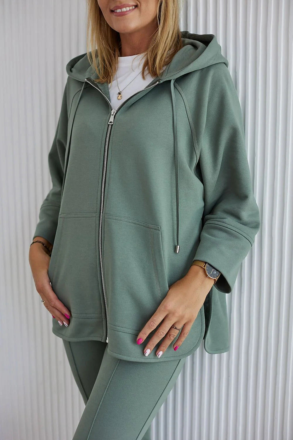 Sweatshirt La Aurora hooded sage green stretch cotton mature women loose fit enzymated siliconed fabric casual wear