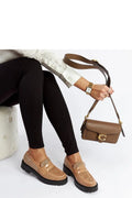 mocassins plateforme Solea cuir synthétique brillant doré beige élégants femmes semelle épaisse crantée noire confortables durables raffinés intemporels sophistiqués polyvalents