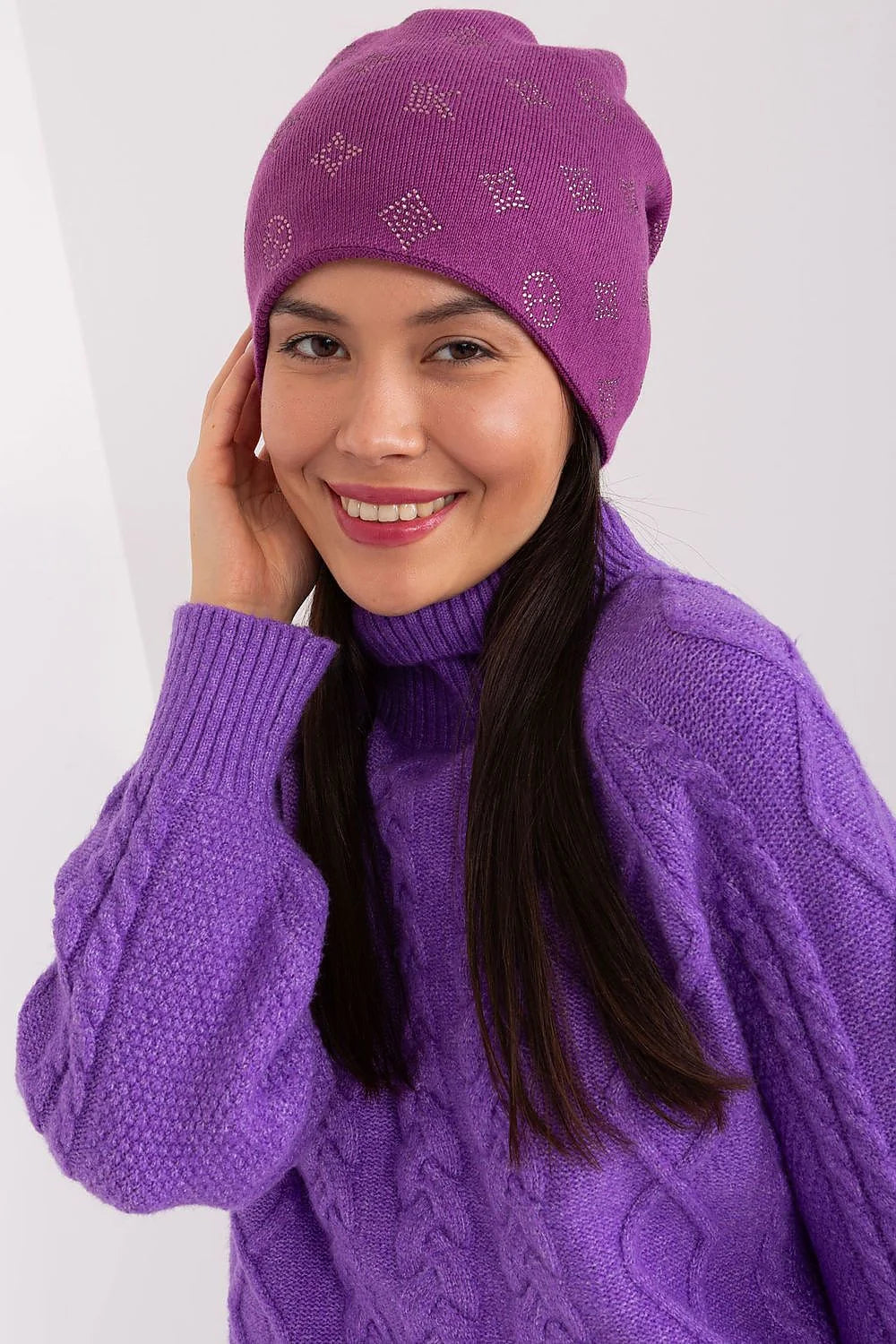 bonnet pull ensemble cachemire strass violet vif minimaliste chic chaud hiver femme maille torsadée douce ample slouchy côtelé
