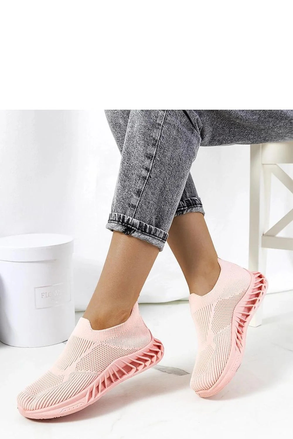 Baskets Solea pour femmes, design moderne et épuré, couleur rose pastel, confort maximal, style sportif et décontracté