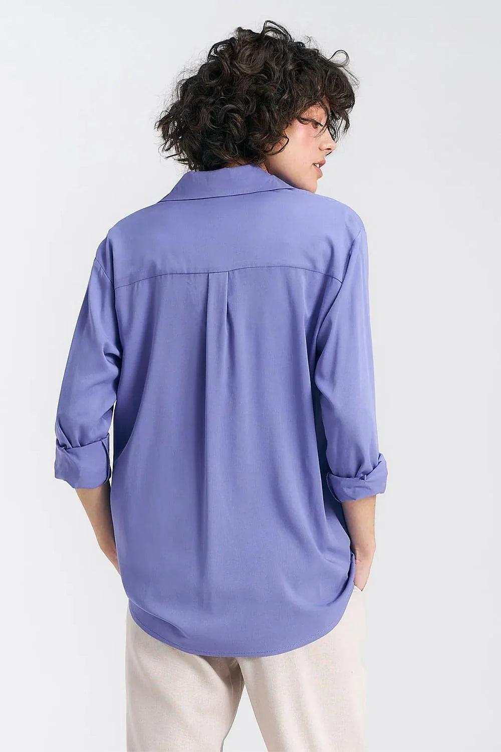Chemise manche longue Nife couleur lavande tissu léger coupe ample col classique finitions impeccables