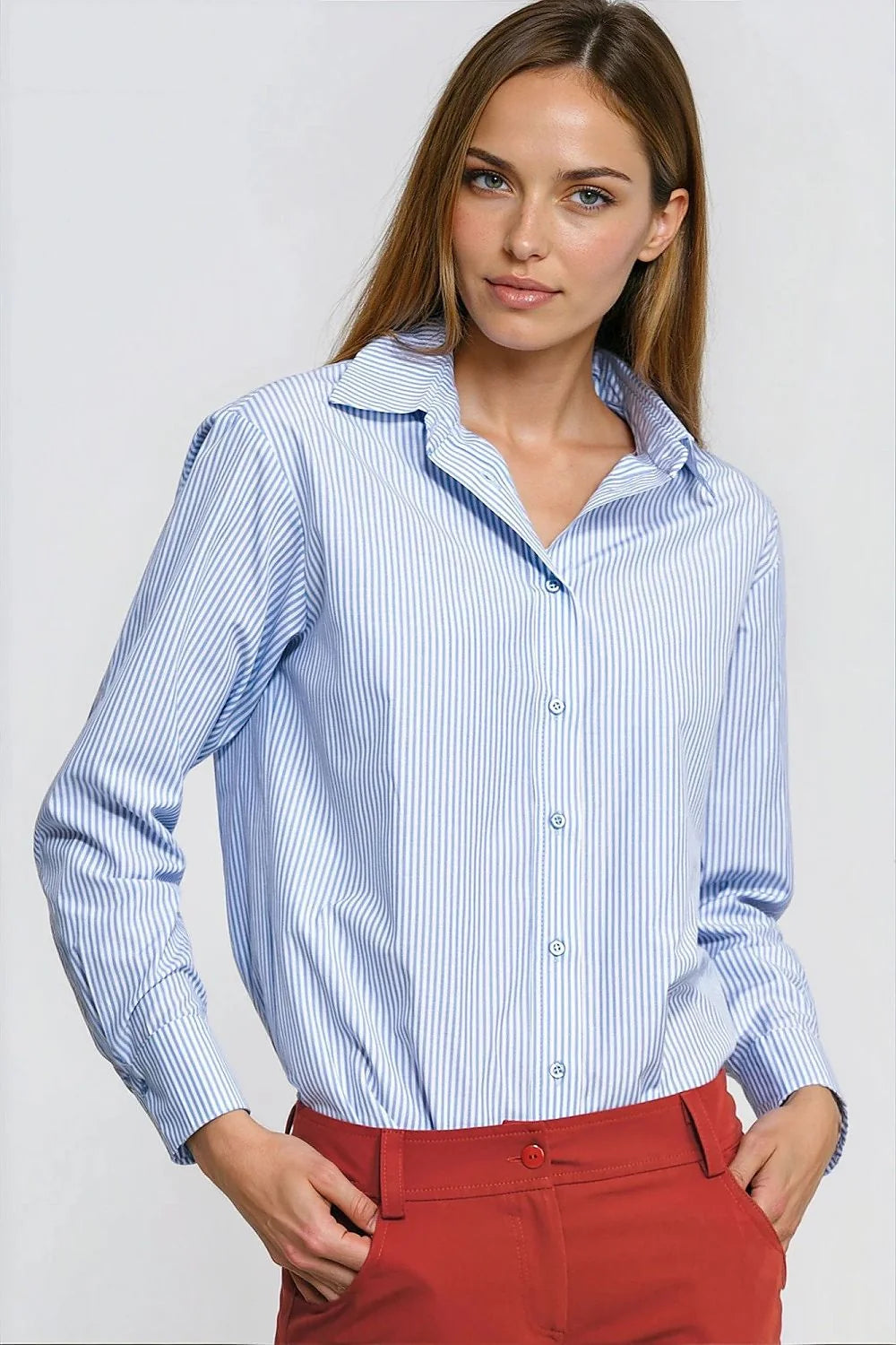chemise manches longues rayée bleu ciel blanc popeline légère col classique boutonnage central coupe droite ample coton confortable